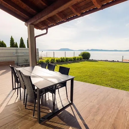 Balaton View Casa de Férias *